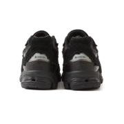 Gore-Tex x New Balance U2002DXB Black Metallic